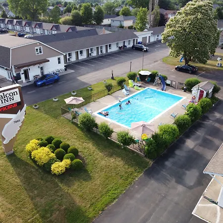 Falcon Inn-2
