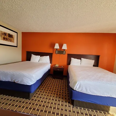 Relax Inn Henryetta-3