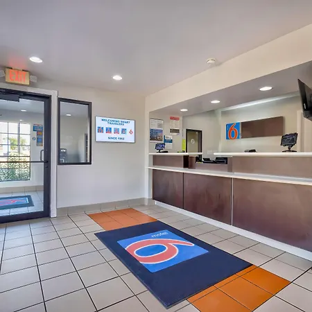 Motel 6-Bryan, Tx - College Station-3