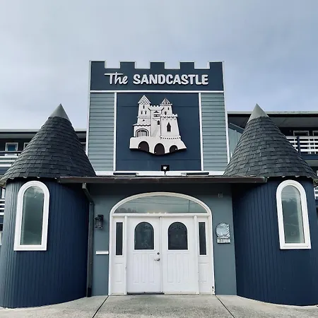 The Sandcastle Beachfront Hotel-3