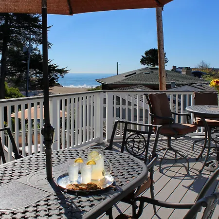 Ocean Echo Inn & Beach Cottages-2