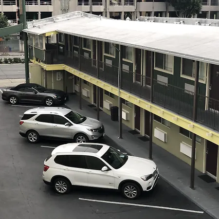 Lombard Plaza Motel-2