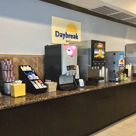 Days Inn & Suites By Wyndham Galveston West/Seawall-2