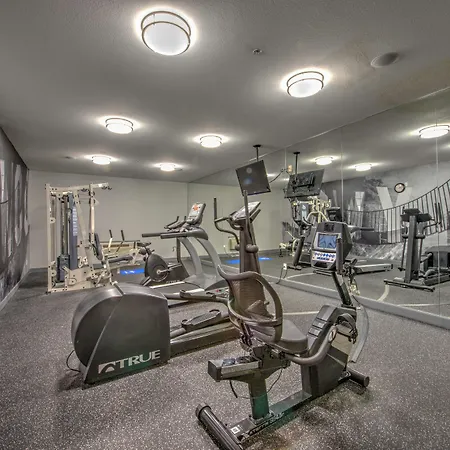Best Western Plus Media Center Inn & Suites-2
