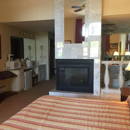 Lockport Inn And Suites-3