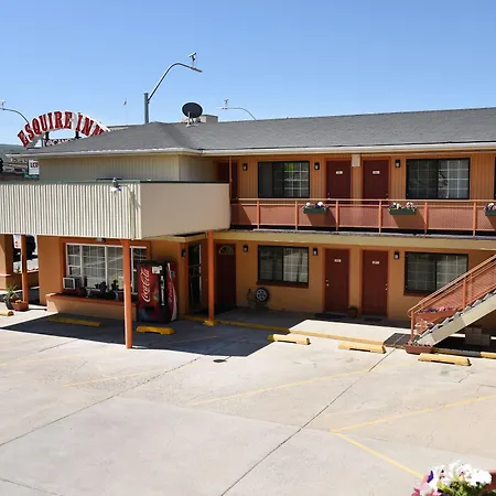 Esquire Inn-3
