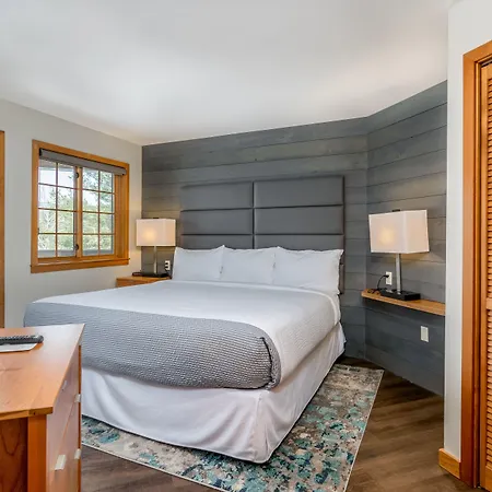 Grey Fox Inn-2
