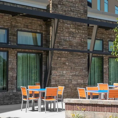 Holiday Inn Express Moline - Quad Cities Area By Ihg-3