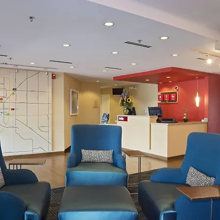 Towneplace Suites By Marriott Garden City-2