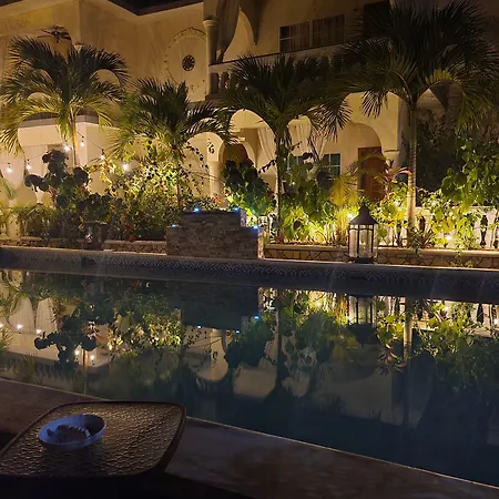 Rayon Hotel-2