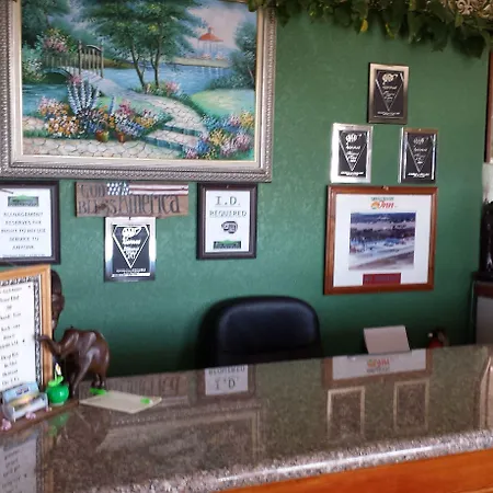 Green Country Inn-3