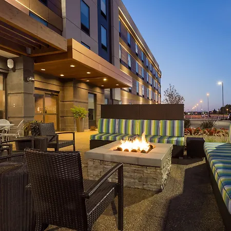 Home2 Suites By Hilton Fargo-2