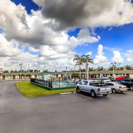 Budget Host Inn Florida City-2