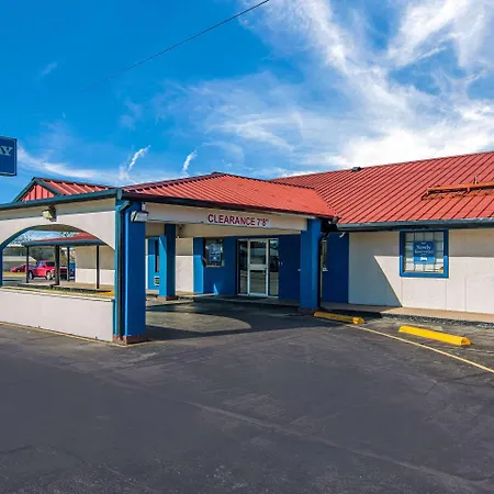 Rodeway Inn Broken Bow-Hochatown-2