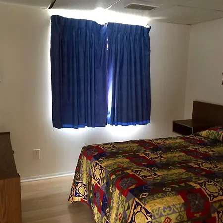 White Caps Motel-3