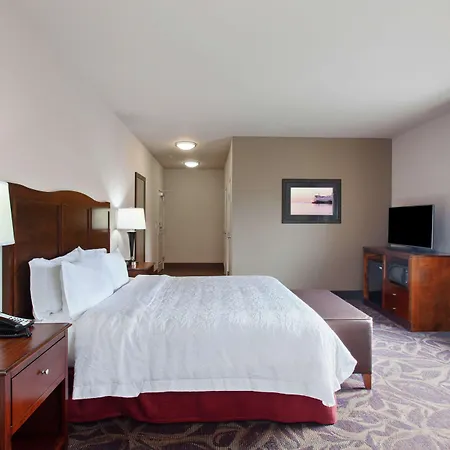 Hampton Inn Seattle/Everett Downtown-3