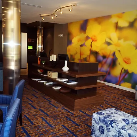 Courtyard By Marriott Philadelphia Bensalem-3