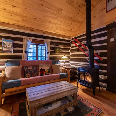 Pioneer Guest Cabins-2
