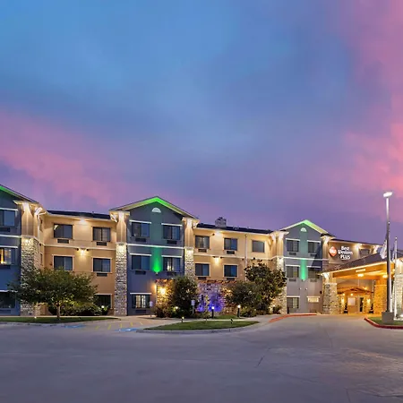 Best Western Plus Emerald Inn & Suites-3