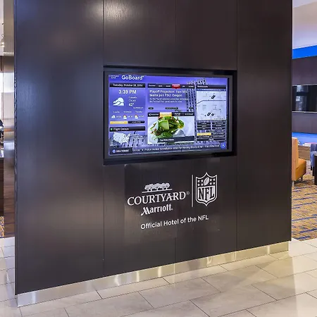 Courtyard By Marriott Bismarck North-2