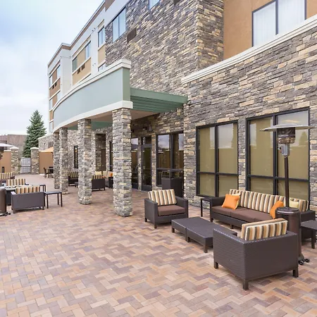 Courtyard By Marriott Bismarck North-3