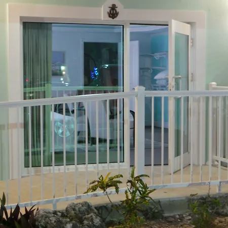 Island House Resort Hotel-3
