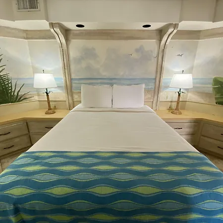 Voyager Beach Club By Liberte'-3