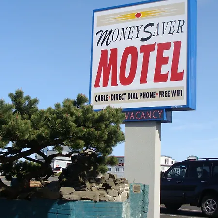 Seven Seas Inn & Suites-3