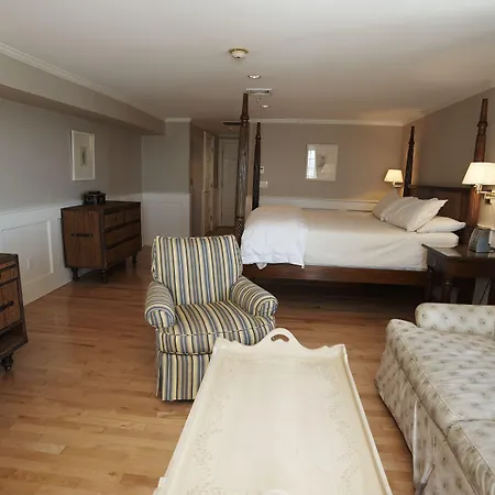 Anchor Inn Beach House-2