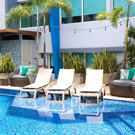 The Blue Hotel-3