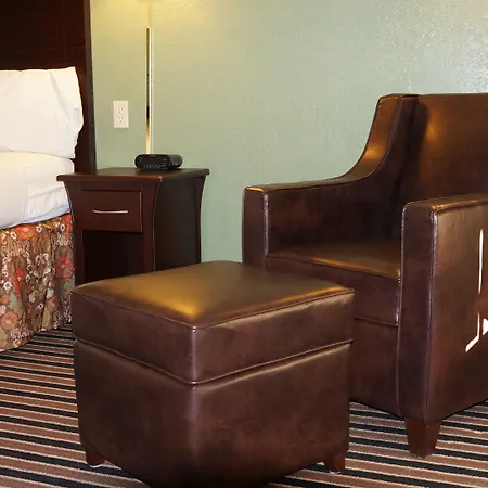Regency Inn Pittsburg-2