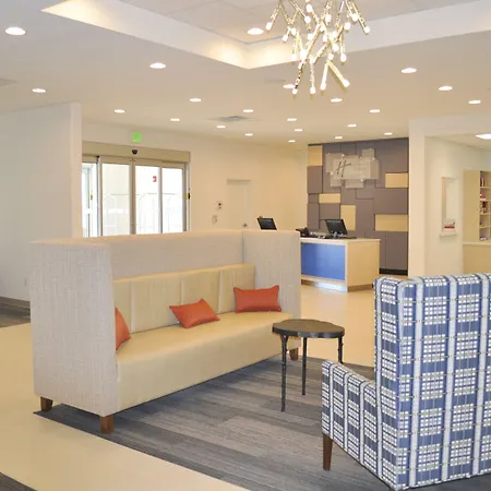 Holiday Inn Express & Suites Price By Ihg-2