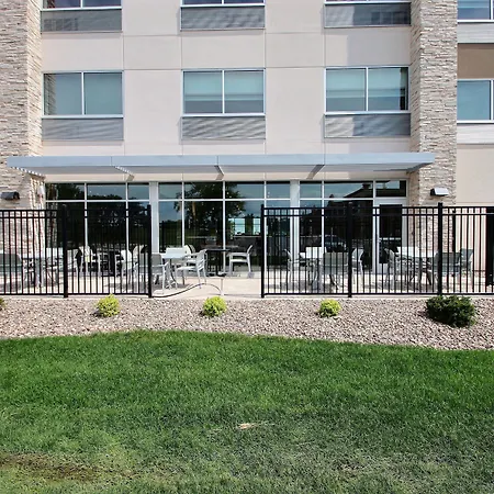 Holiday Inn Express & Suites Fond Du Lac By Ihg-2