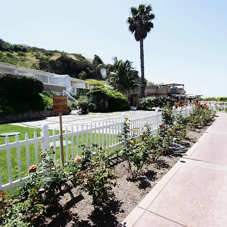 Malibu Country Inn-2
