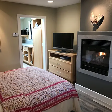 Cambria Shores Inn-2