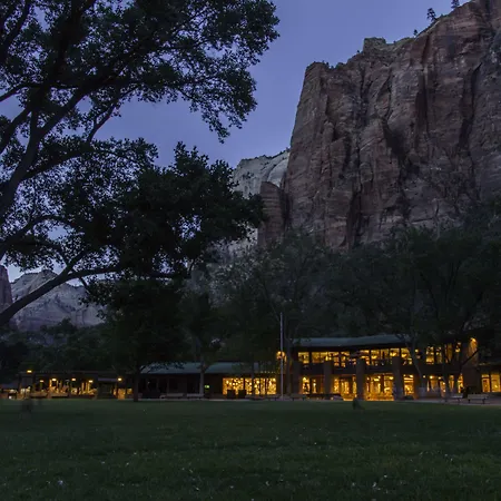 Zion Lodge-2