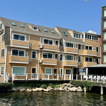 Harborside Inn-2
