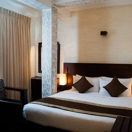 Ceylon City Hotel, Colombo-2