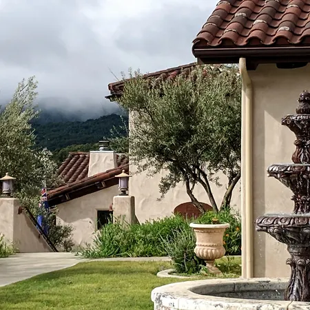 Croad Vineyards - The Inn-2