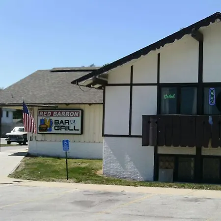Budget Inn And Suites - Des Moines-3