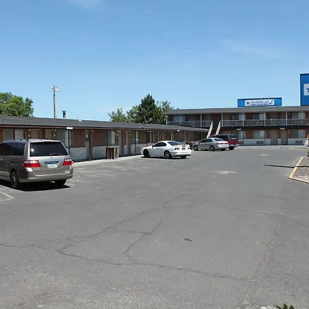 Americas Best Value Inn Boardman-2