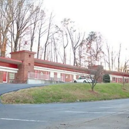 Lee High Inn-2