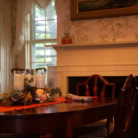 Clark Currier Inn-2