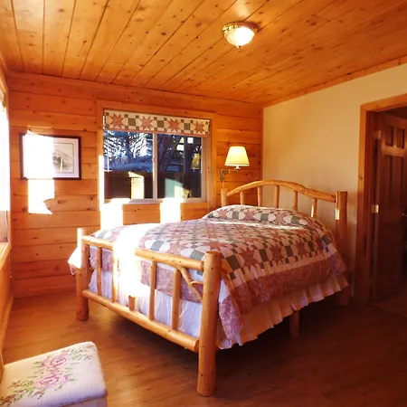 Juneberry Lodge-3