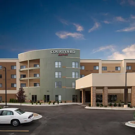 Courtyard Bay City-2