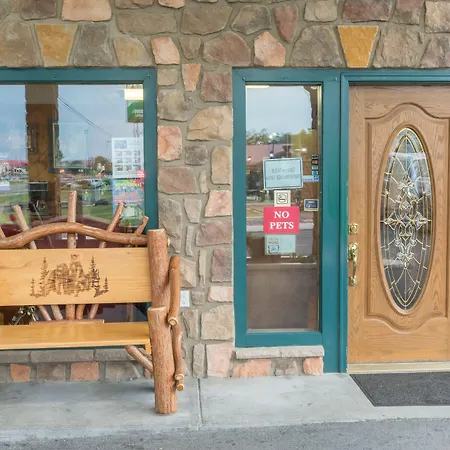Mountain Breeze Motel-2
