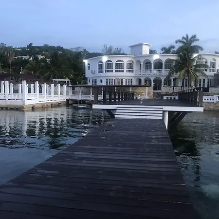 Waters Edge Guest House-2