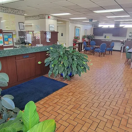 Studio 9 Inn & Suites-3