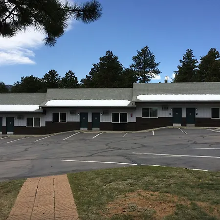 Saddle & Surrey Motel-2