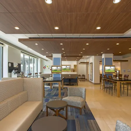 Holiday Inn Express & Suites Pittsburgh North Shore By Ihg-3